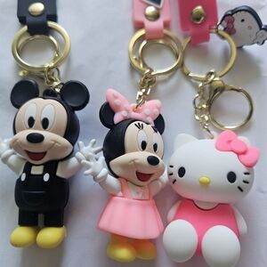 NEW silicone keychains featuring the characters Mickey Mouse, Minnie Mouse